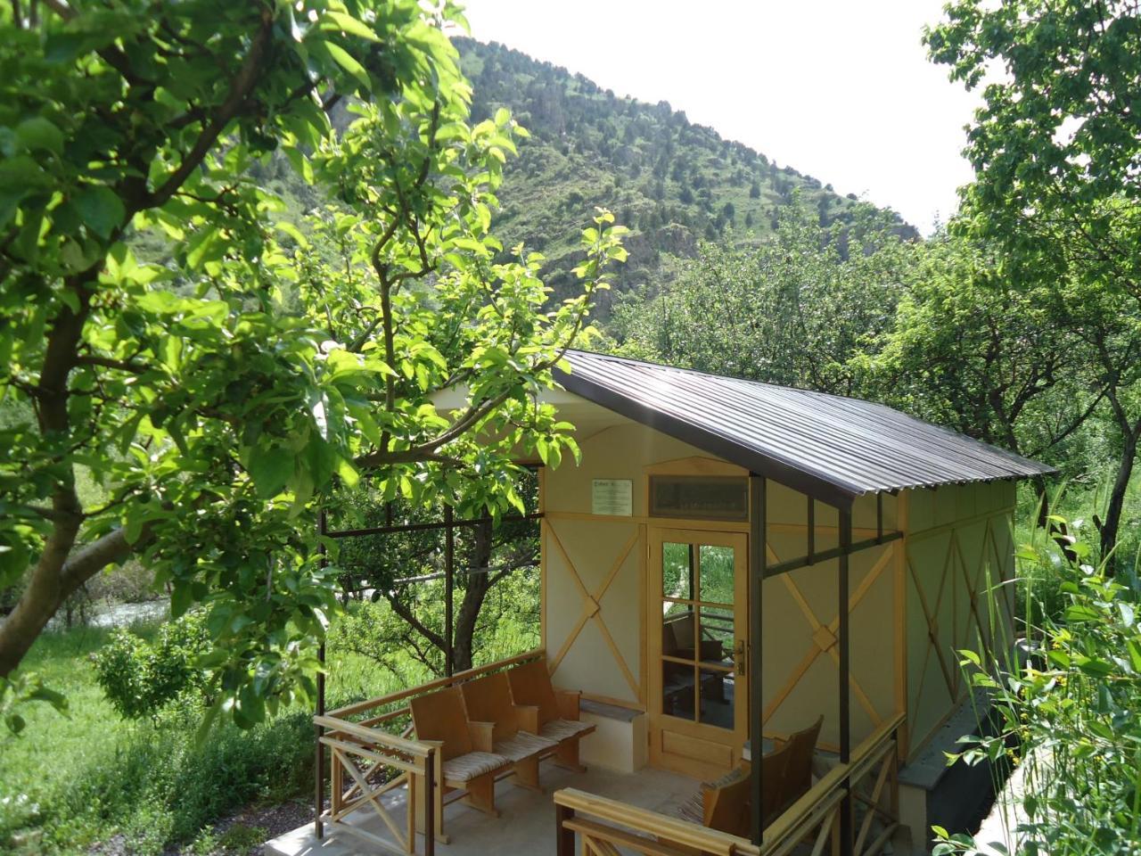 The River House YeghegisYekhegis エクステリア 写真